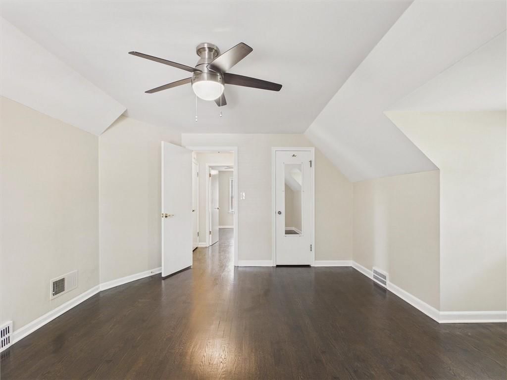 909 NE Vivion Road — photo 25