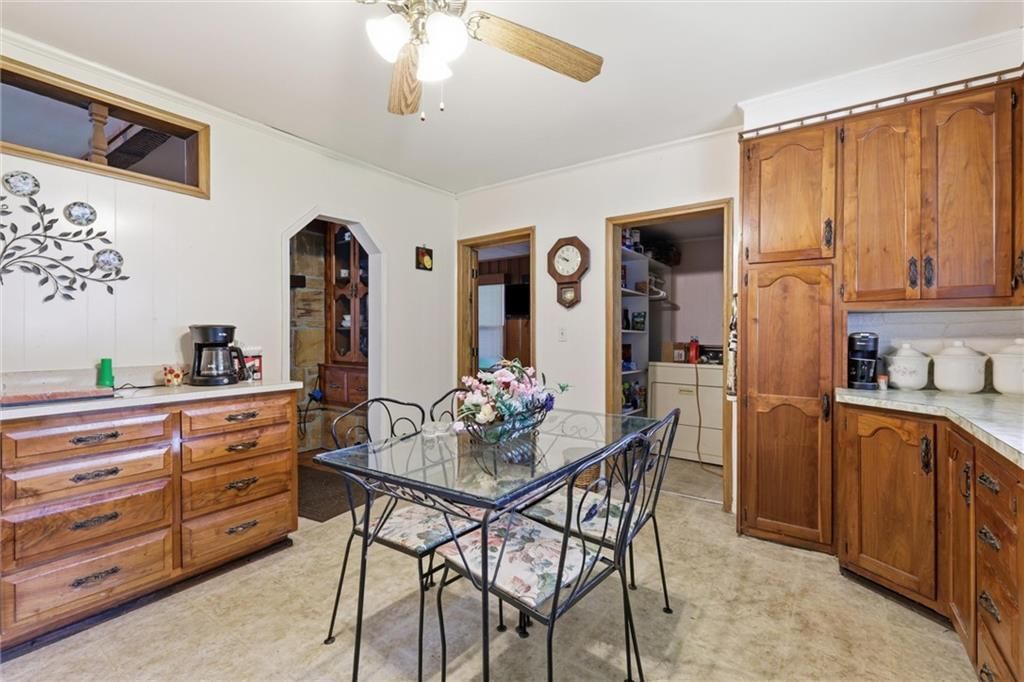 321 E Chestnut Street — photo 14