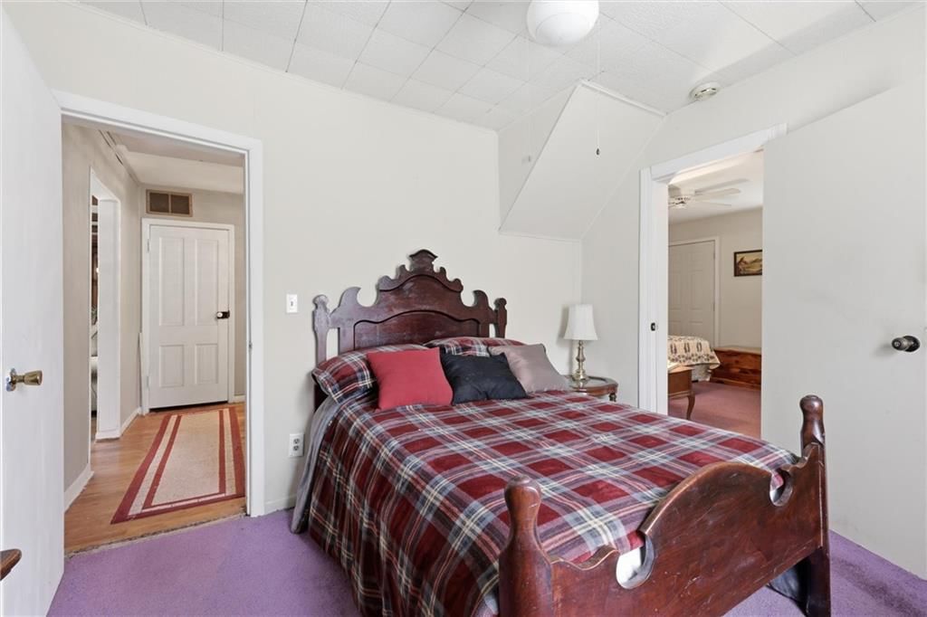 321 E Chestnut Street — photo 17