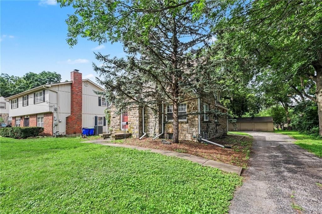 8115 Shawnee Drive — photo 24