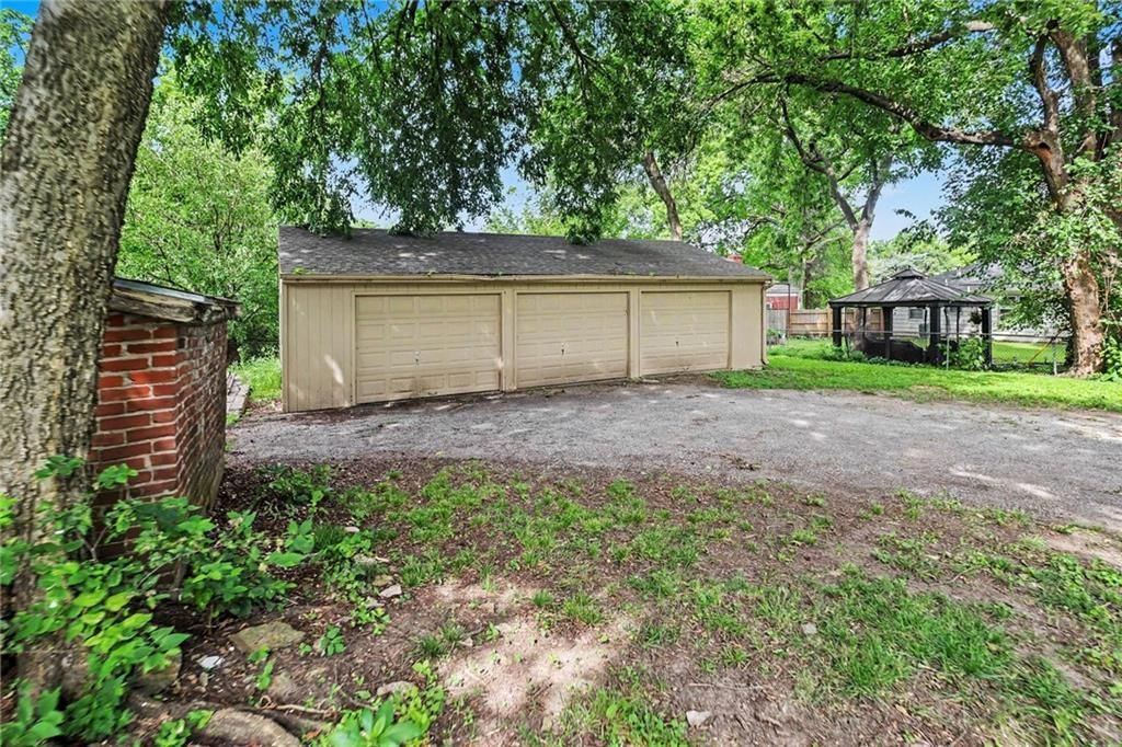 8115 Shawnee Drive — photo 26