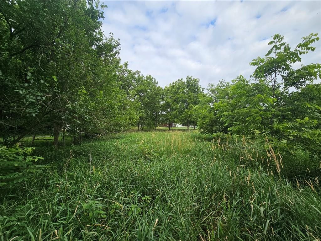 617 E Arthur Street — photo 7