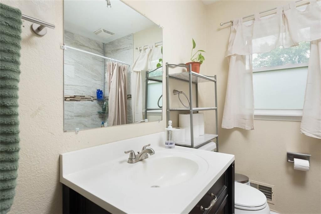 8840 N Forest Avenue — photo 17