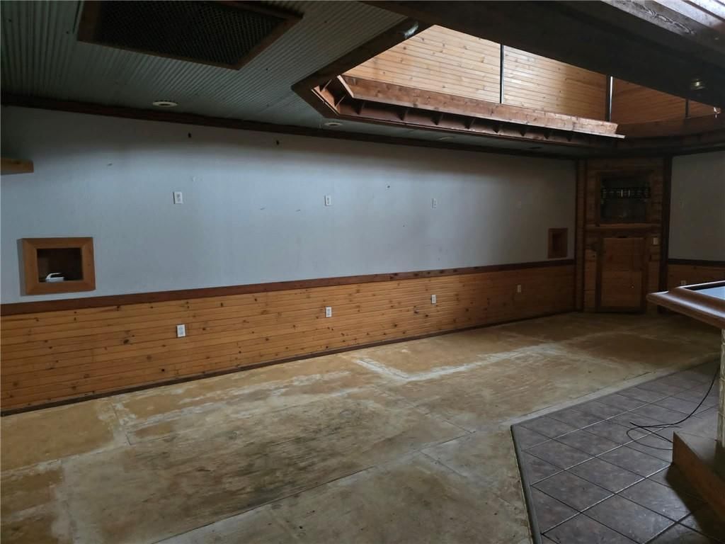 324 W Main Street — photo 11