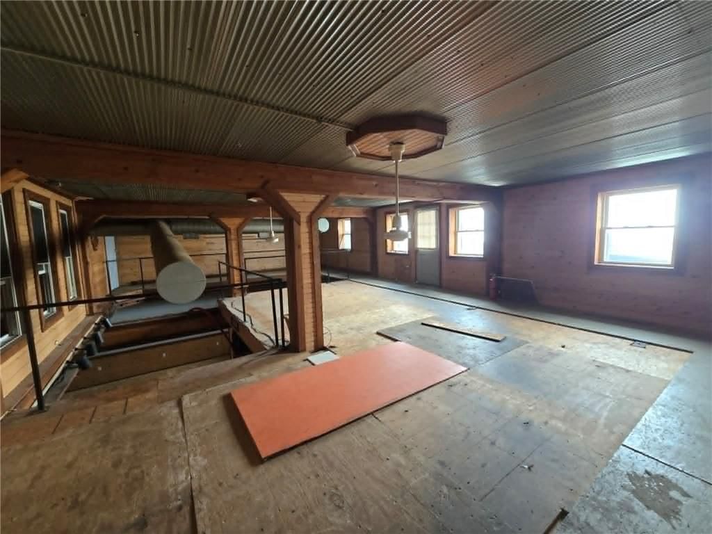 324 W Main Street — photo 16