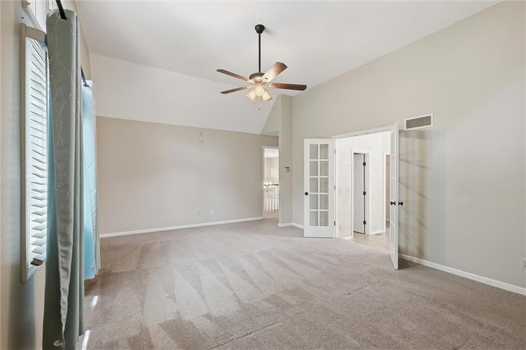 8260 N Woodland Avenue — photo 17