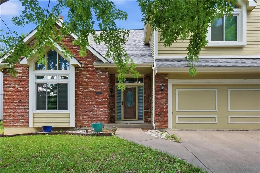 8260 N Woodland Avenue — photo 4