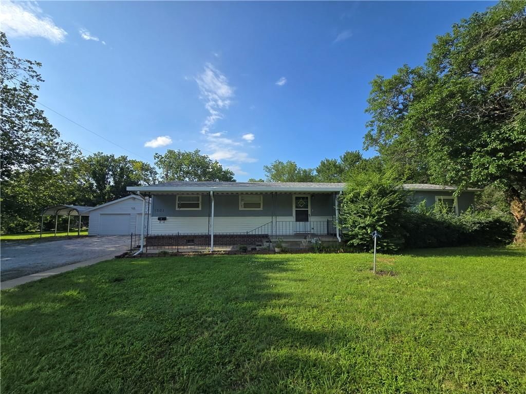 1301 E Charles Street, Fort Scott