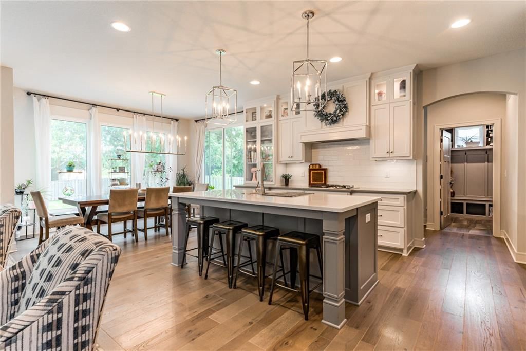 529 NE Legacy View Drive — photo 12