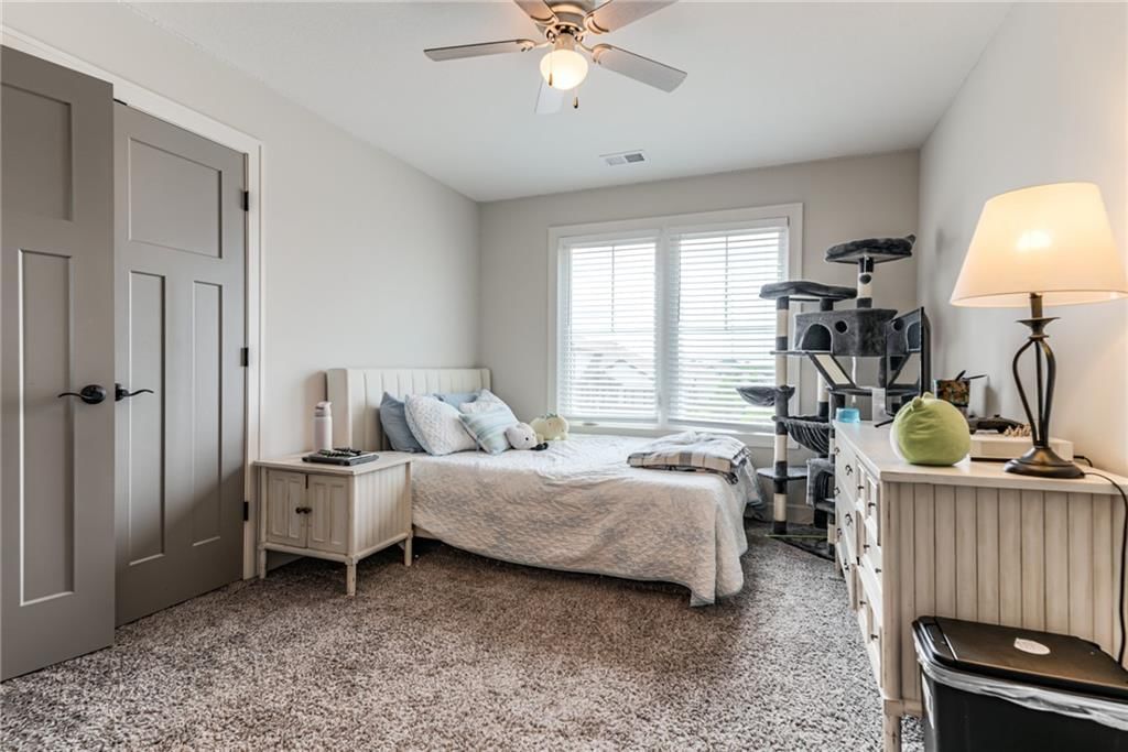 529 NE Legacy View Drive — photo 34