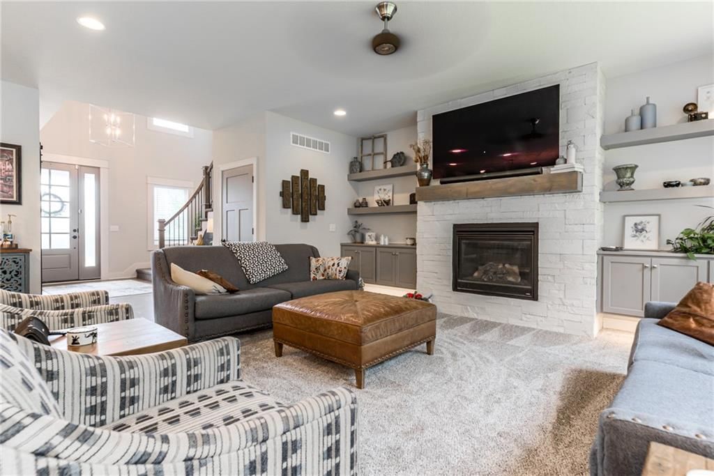 529 NE Legacy View Drive — photo 10