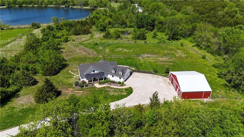 30424 W 271st Street, Paola