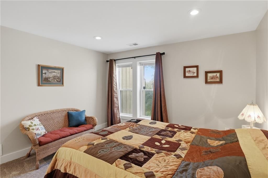 11045 Foothills Lane — photo 36