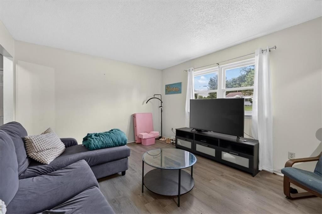 8310 Sterling Avenue — photo 8