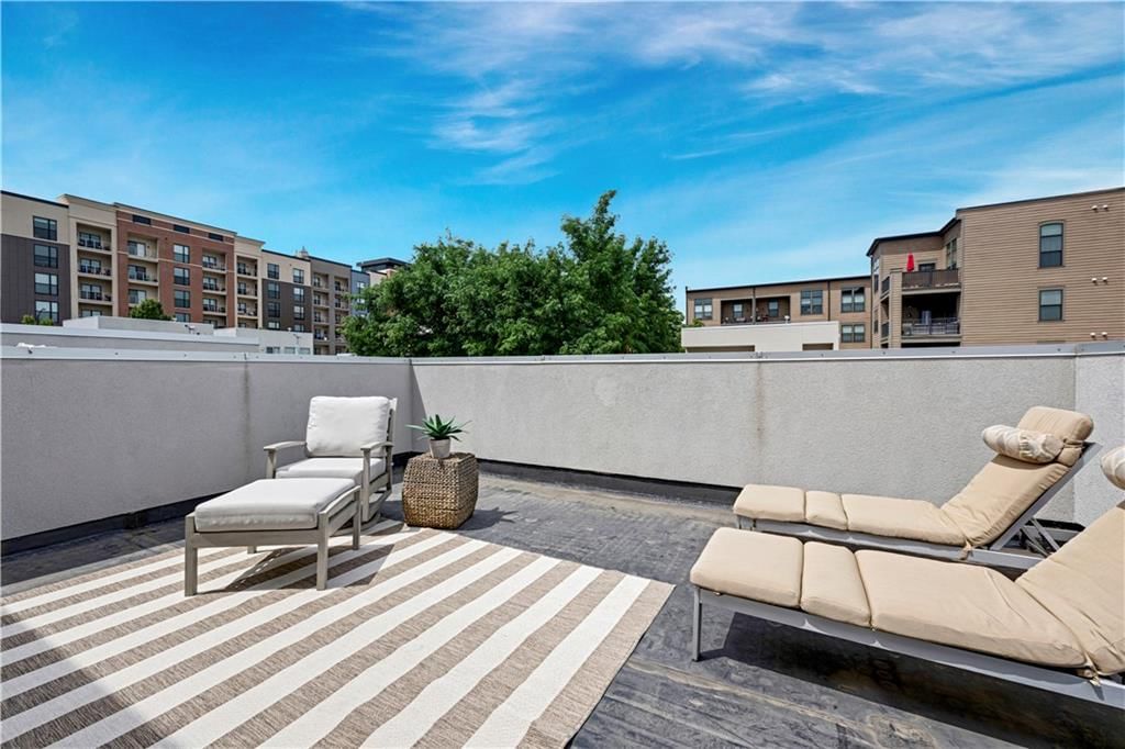 514 Oak Street — photo 34