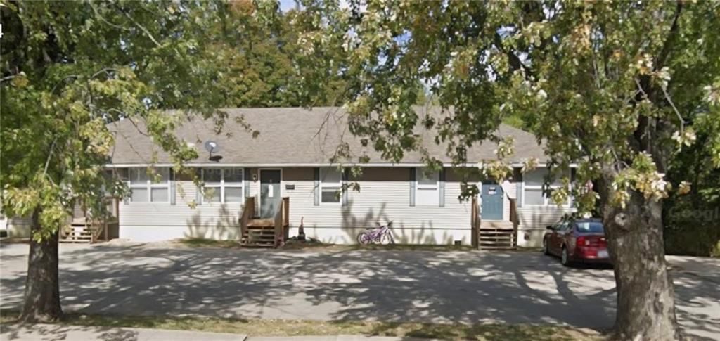 215 W Montgomery Street, Odessa