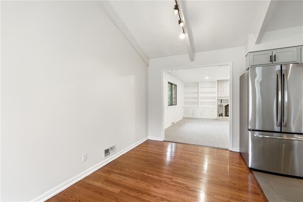 1702 NE Shady Lane Drive — photo 8