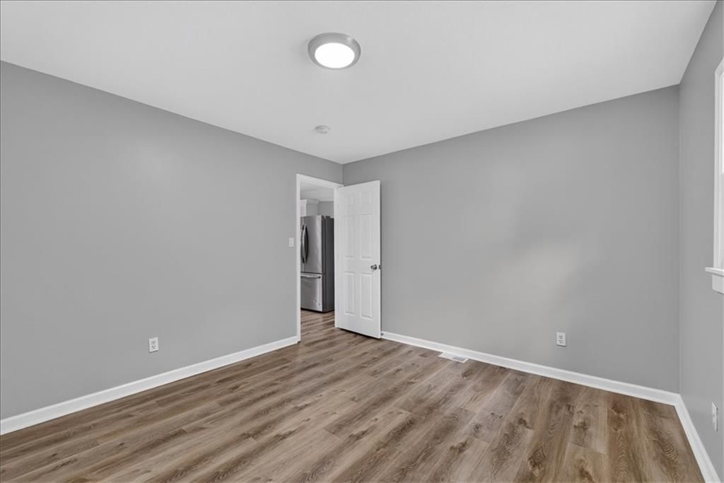222 W Mill Street — photo 9