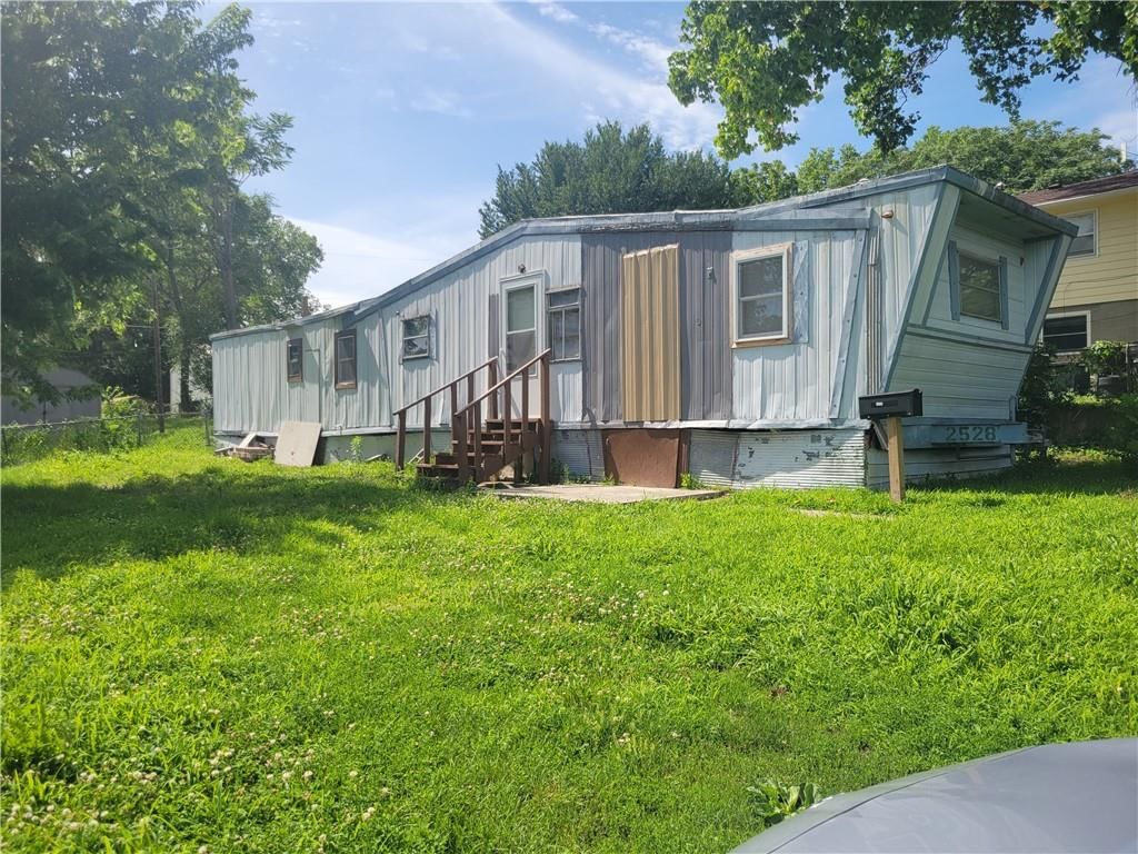 2528 N 3rd Street — photo 1