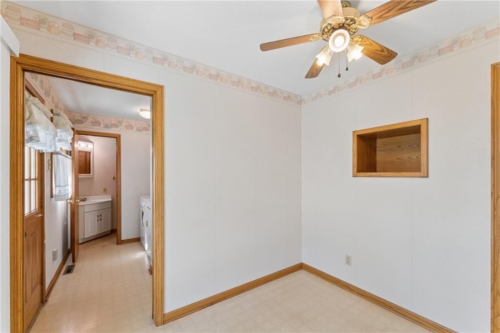 209 N Mitchell Street — photo 18