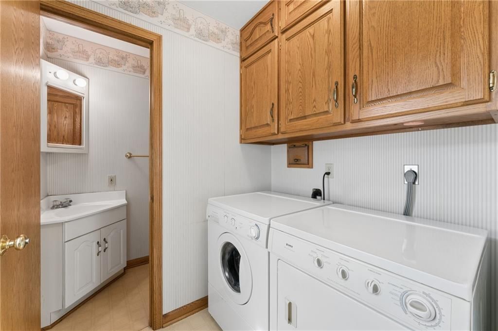 209 N Mitchell Street — photo 19