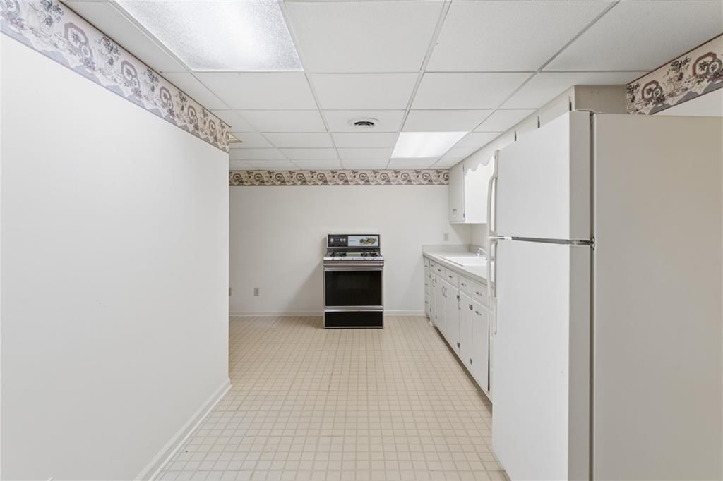 209 N Mitchell Street — photo 47
