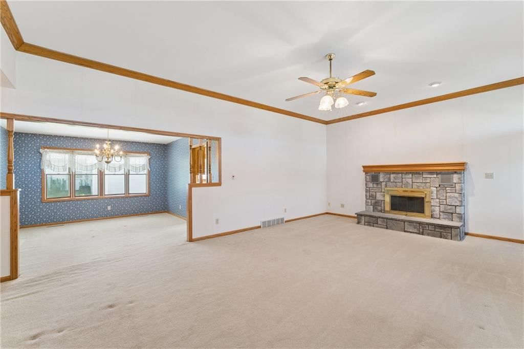 209 N Mitchell Street — photo 6