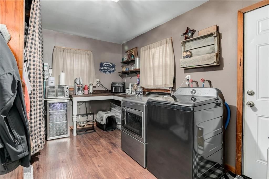 409 E Franklin Street — photo 19
