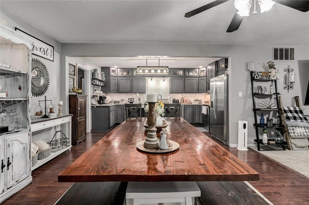 409 E Franklin Street — photo 10