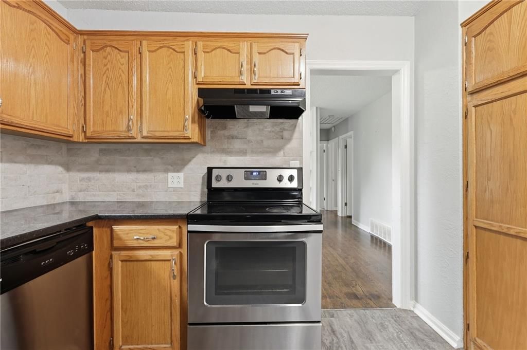 6505 Overton Avenue — photo 18