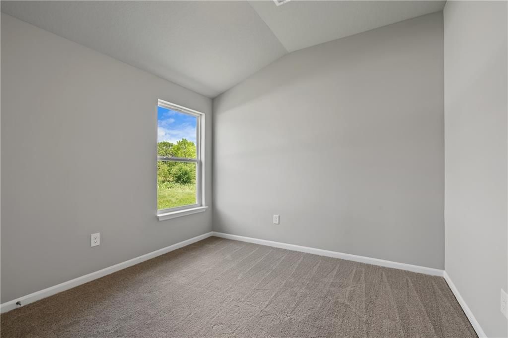 19523 Lincoln Street — photo 19