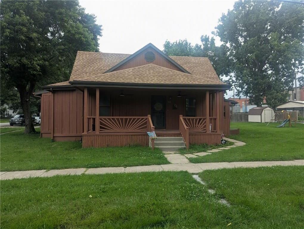 104 S 4th Street, Garden City, MO