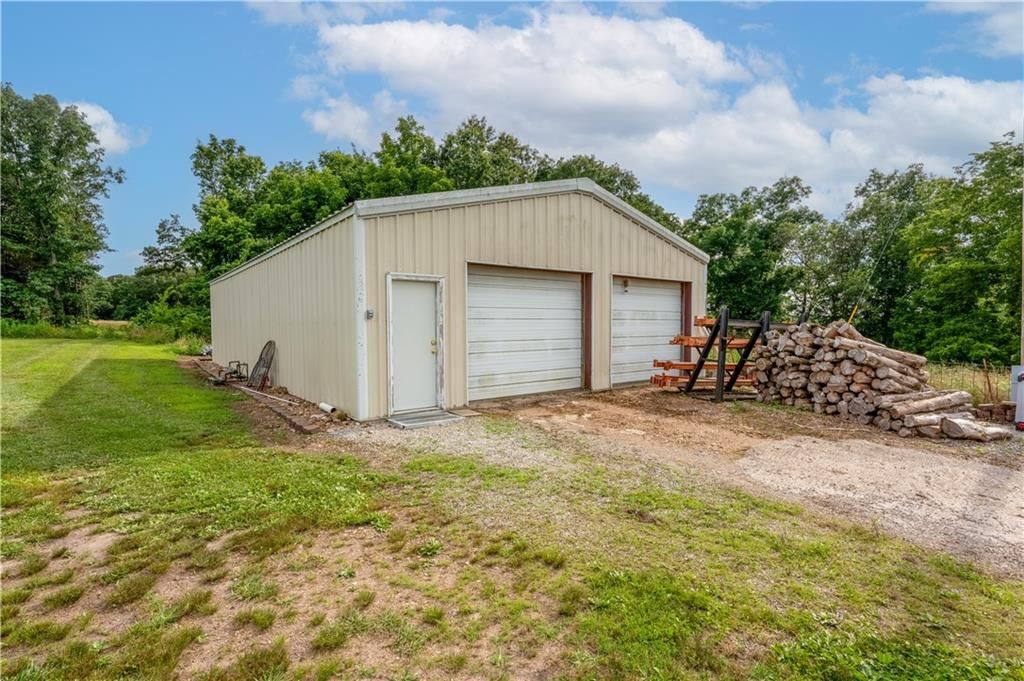 32338 BUNKER HILL Road — photo 3