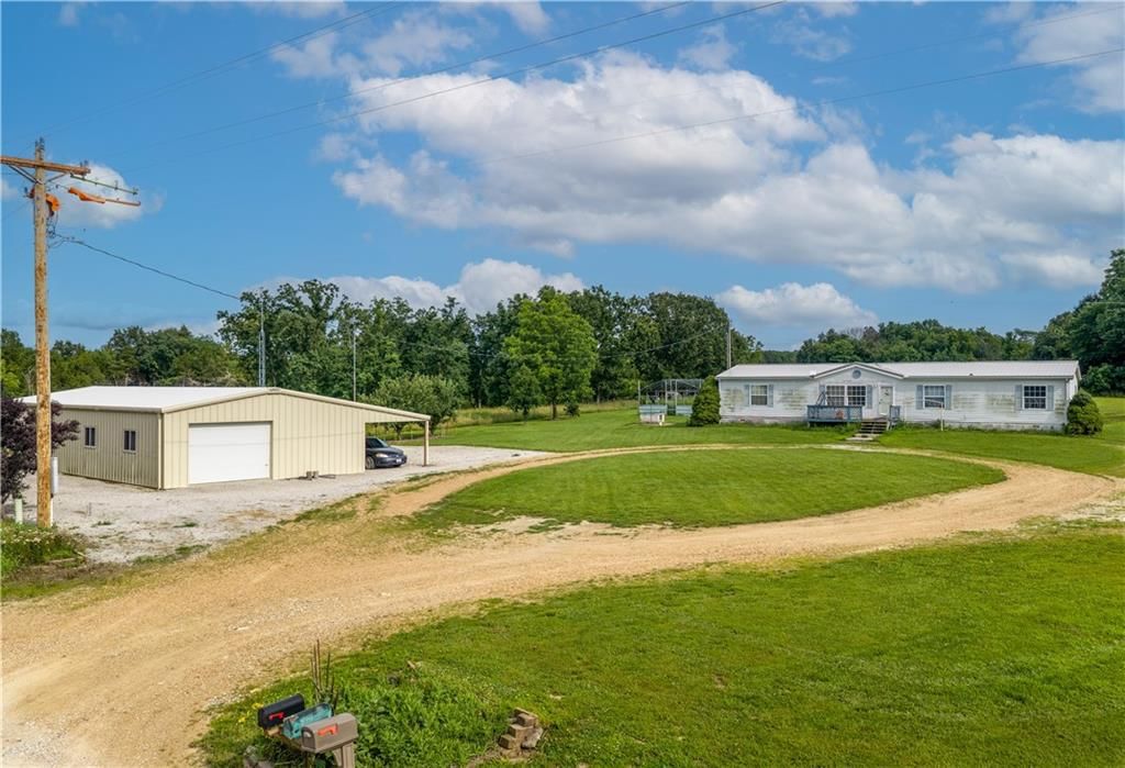 32338 BUNKER HILL Road — photo 8