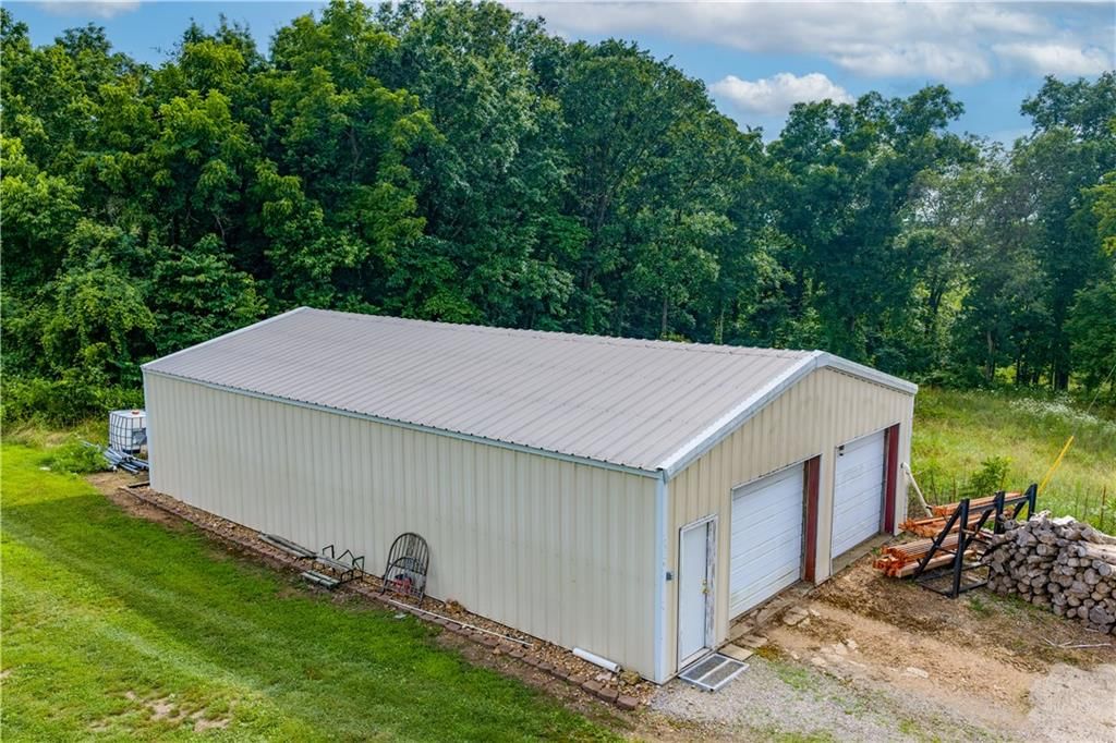 32338 BUNKER HILL Road — photo 10