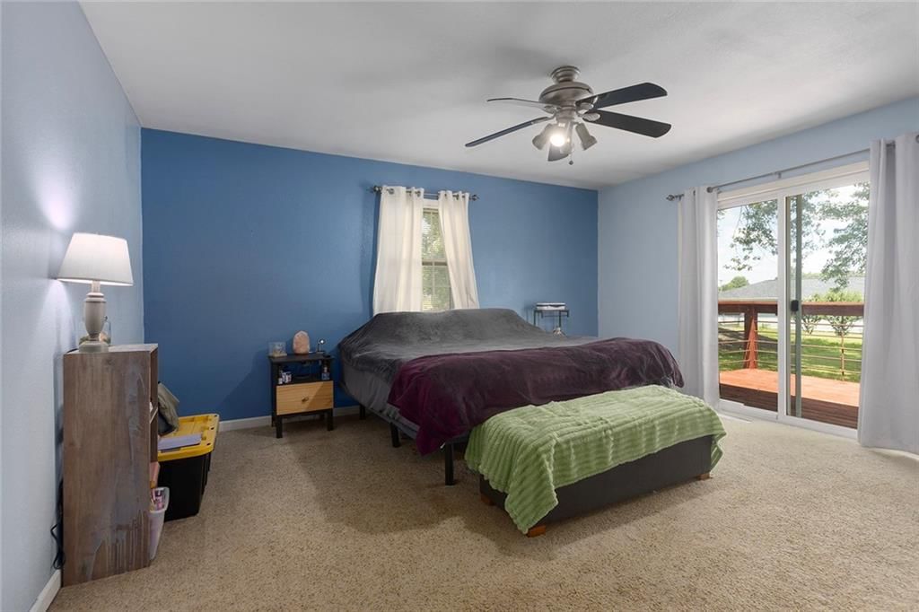 107 E Maple Street — photo 12
