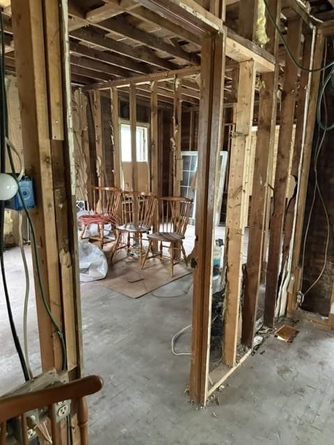 3922 Delavan Avenue — photo 8