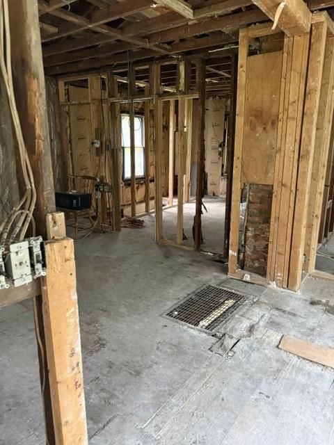 3922 Delavan Avenue — photo 10