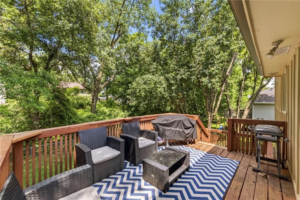 8008 N Garfield Avenue — photo 14