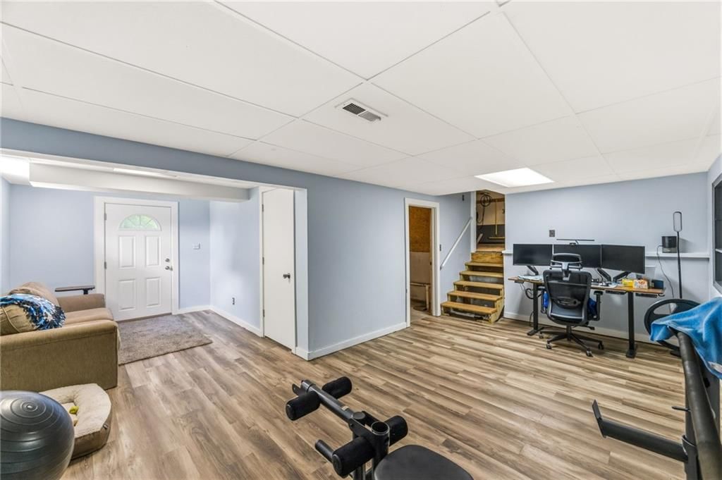 8008 N Garfield Avenue — photo 32
