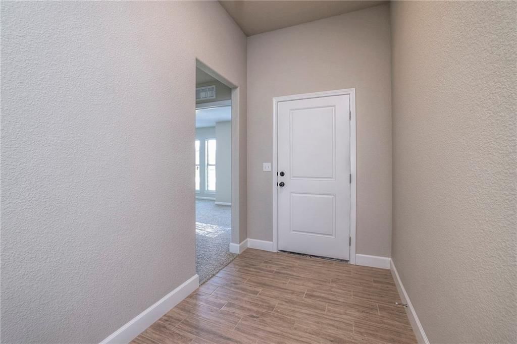 25235 W 92nd Terrace — photo 28