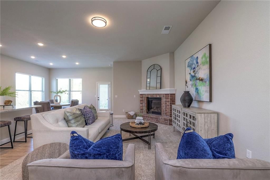 25235 W 92nd Terrace — photo 7