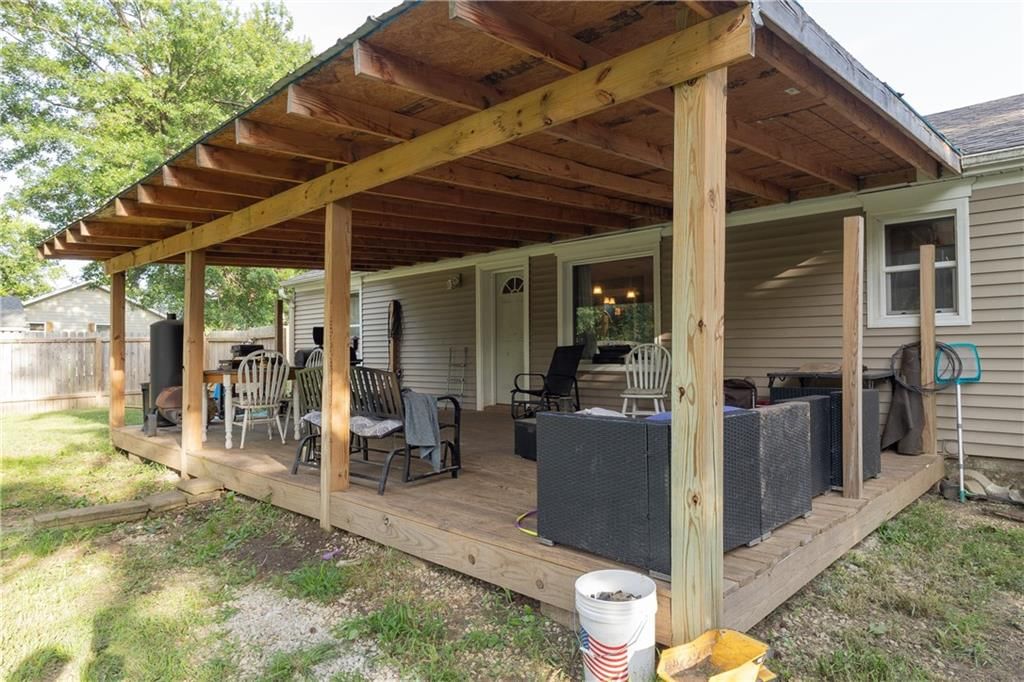 1004 E Main Street — photo 35