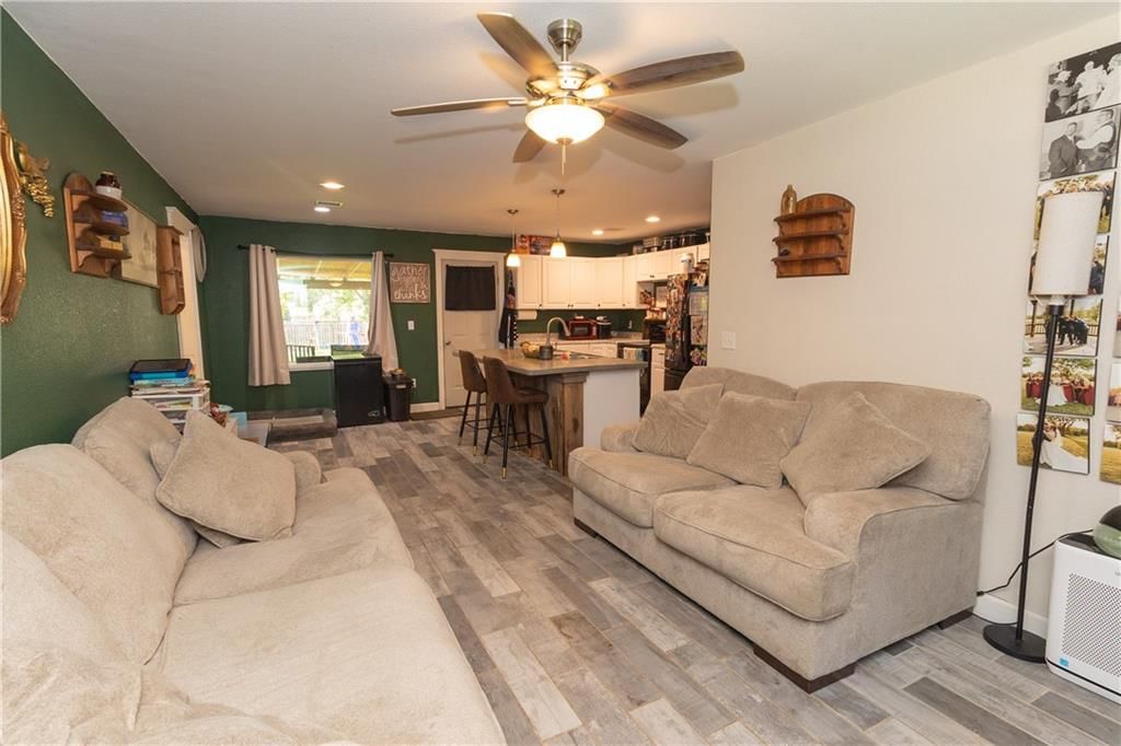 1004 E Main Street — photo 7