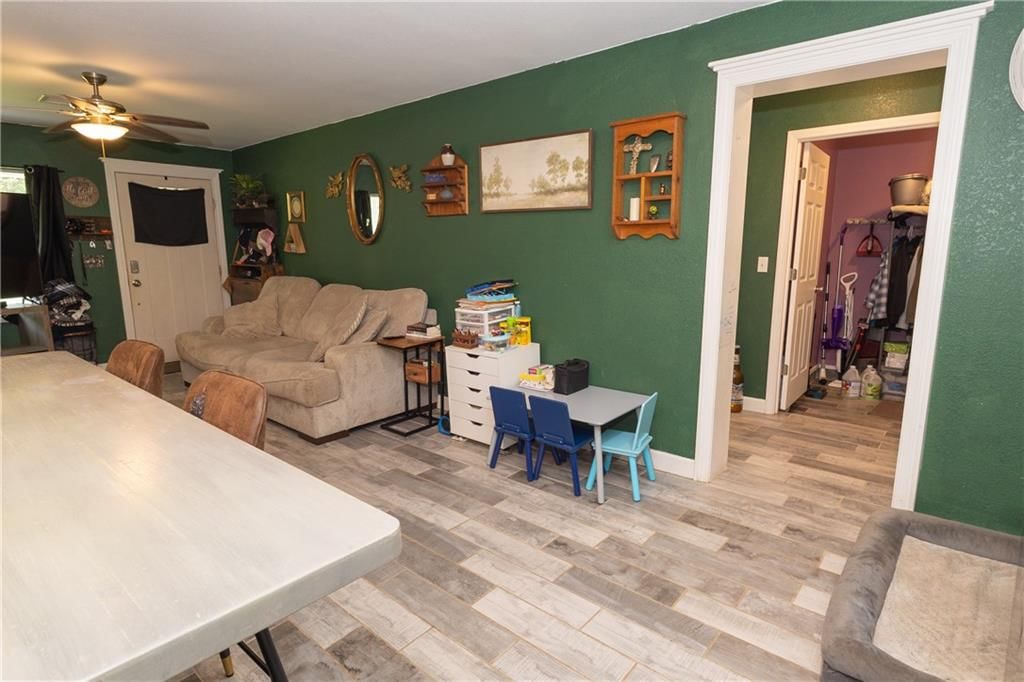 1004 E Main Street — photo 10