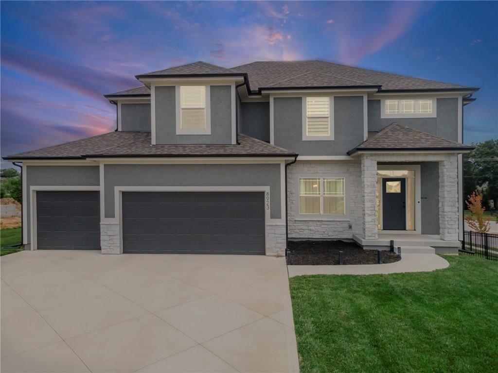 8923 N Poplar Avenue, Kansas City, MO