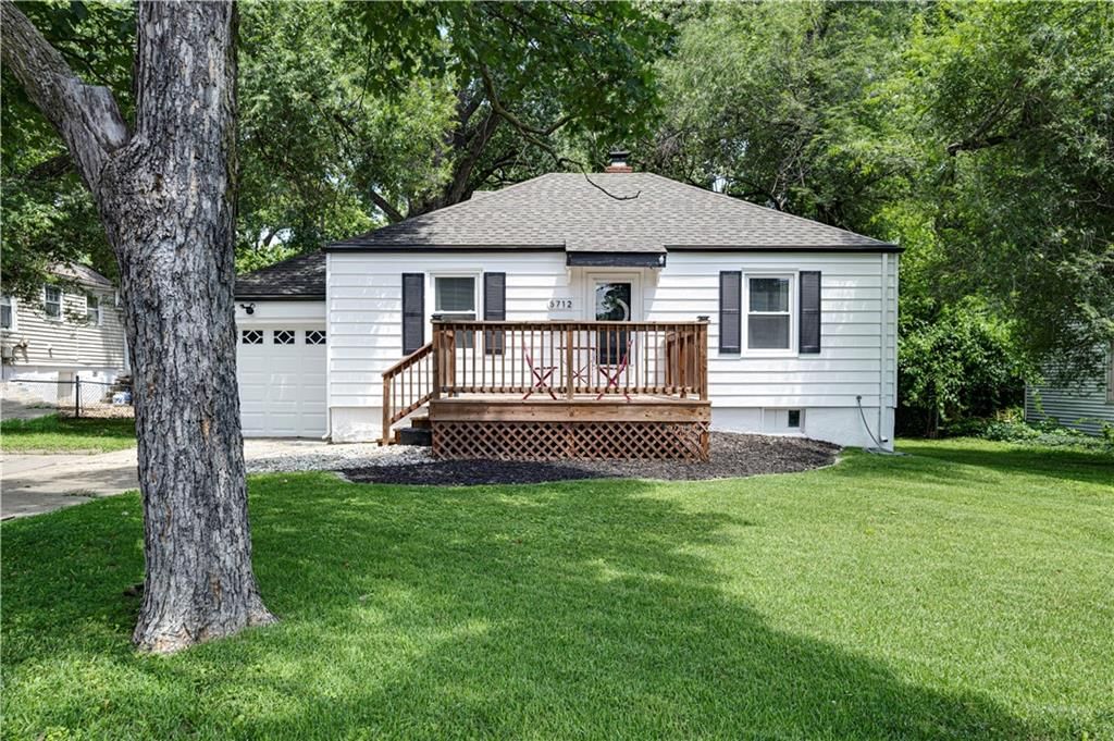 5712 W 55th Street — photo 1