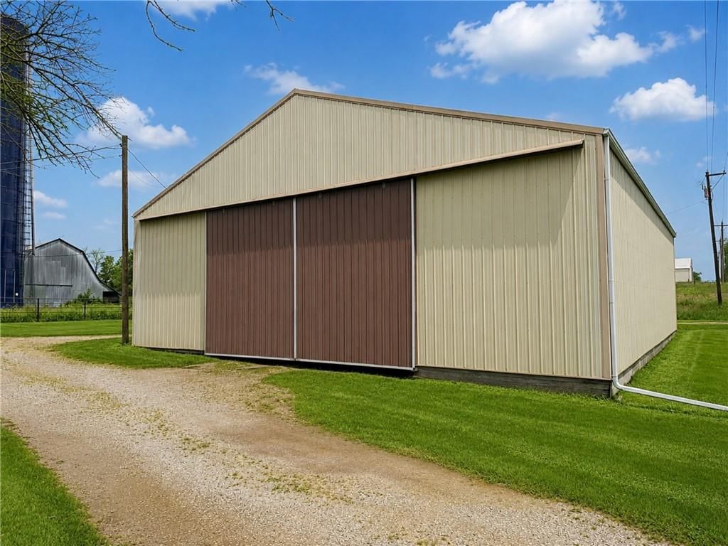 1213 NE J Highway — photo 6