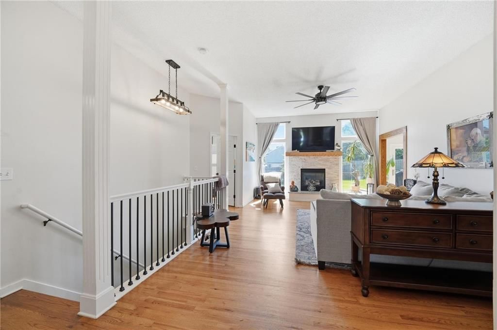 4421 SW Hillside Drive — photo 4