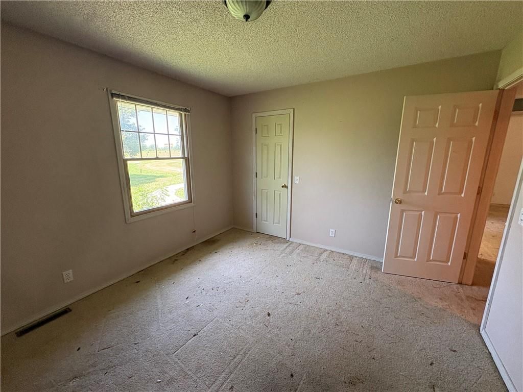 1046 475th Road — photo 12